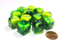 CHX26654 - Chessex 16mm Set Of 12 D6 Green Yellow / Silver Gemini