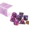 CHX27457 - Chessex 7 Die Set Violet / White Festive